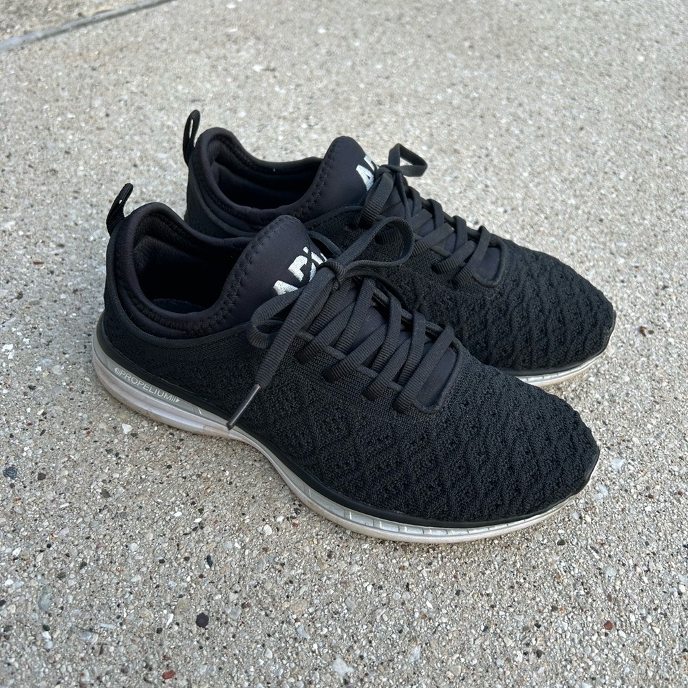 APL athletic propulsion labs women’s techloom phantom sneakers